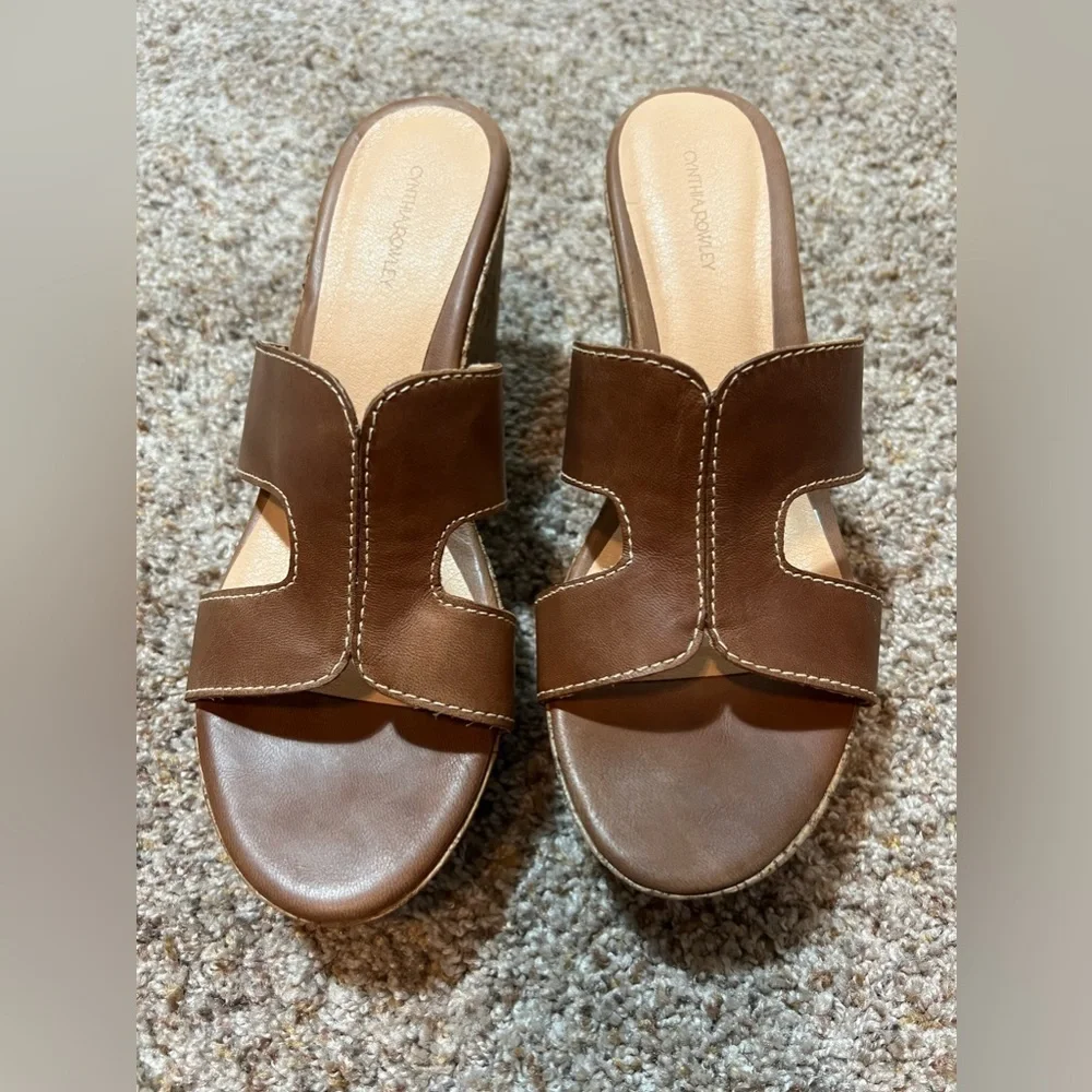 Cynthia Rowley Porter Leather Wedge Sandal Shoes Tan SZ 9 M - Picture 4 of 11